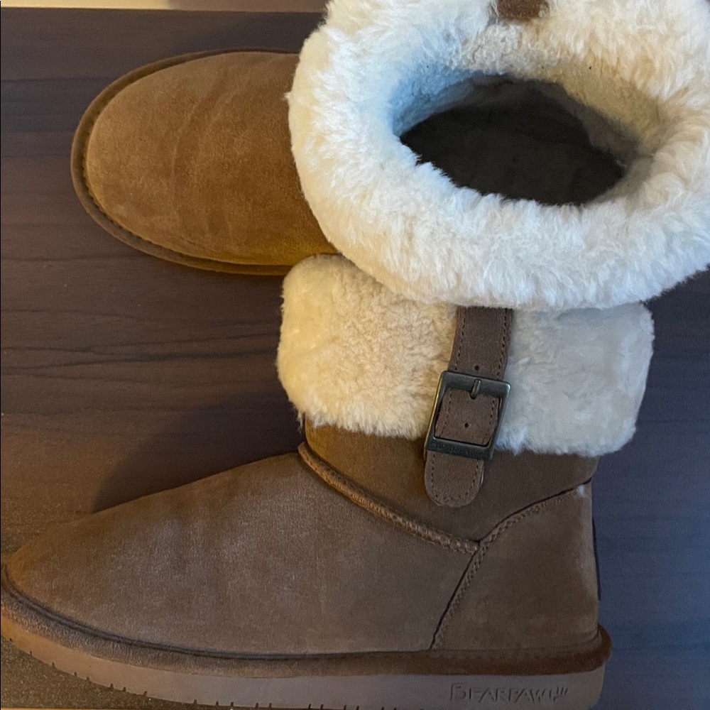 Bear Paw Women’s Boots Sz 8